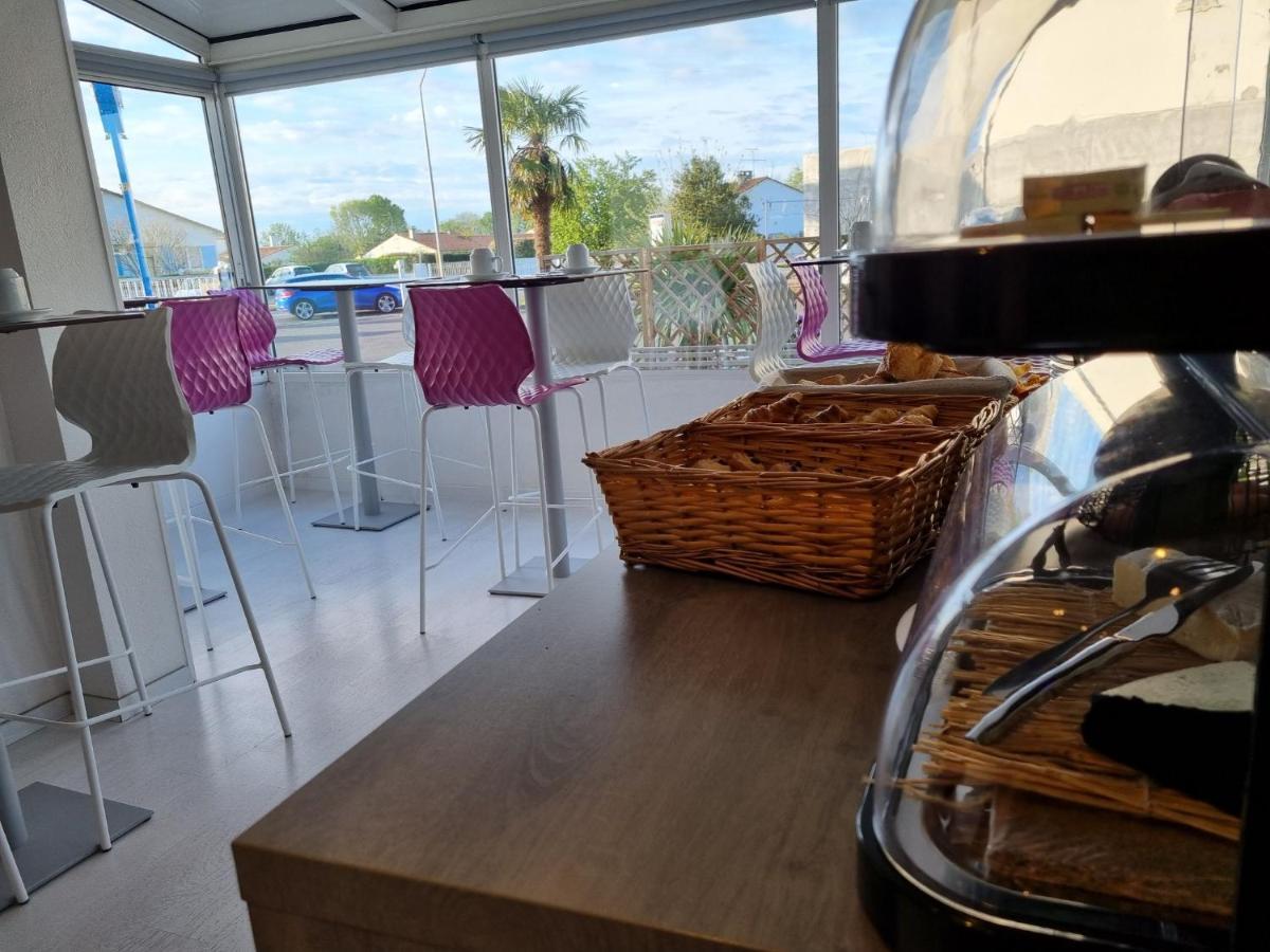 Cit'Hotel Les Atlantes Médis Εξωτερικό φωτογραφία