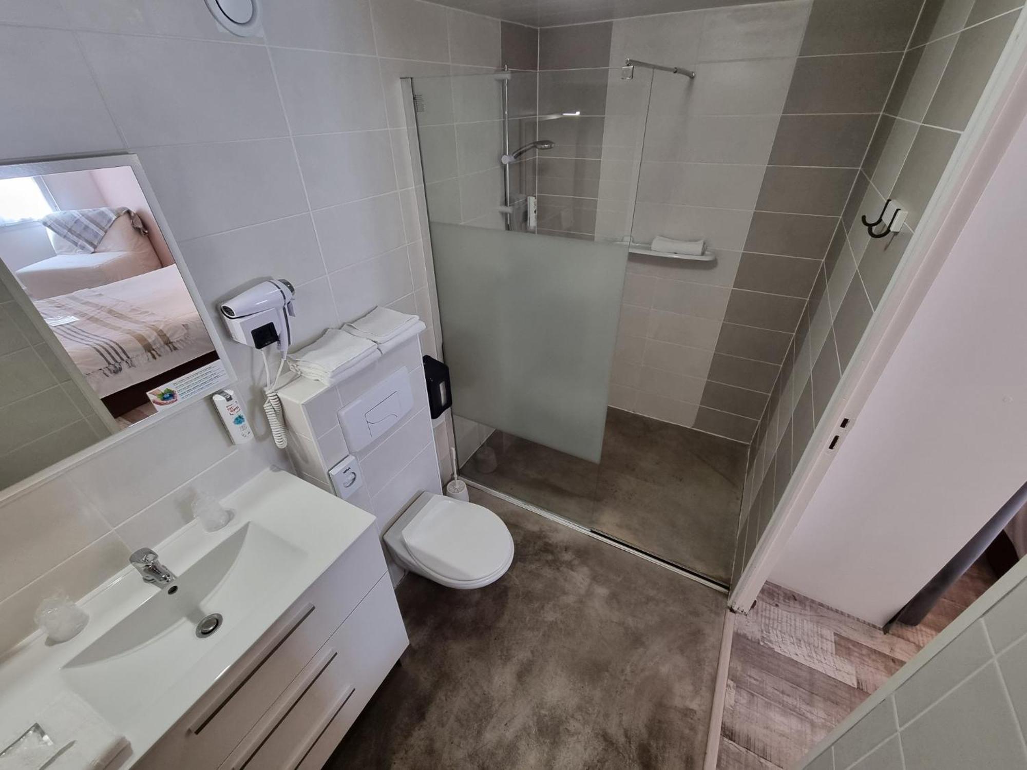 Cit'Hotel Les Atlantes Médis Εξωτερικό φωτογραφία